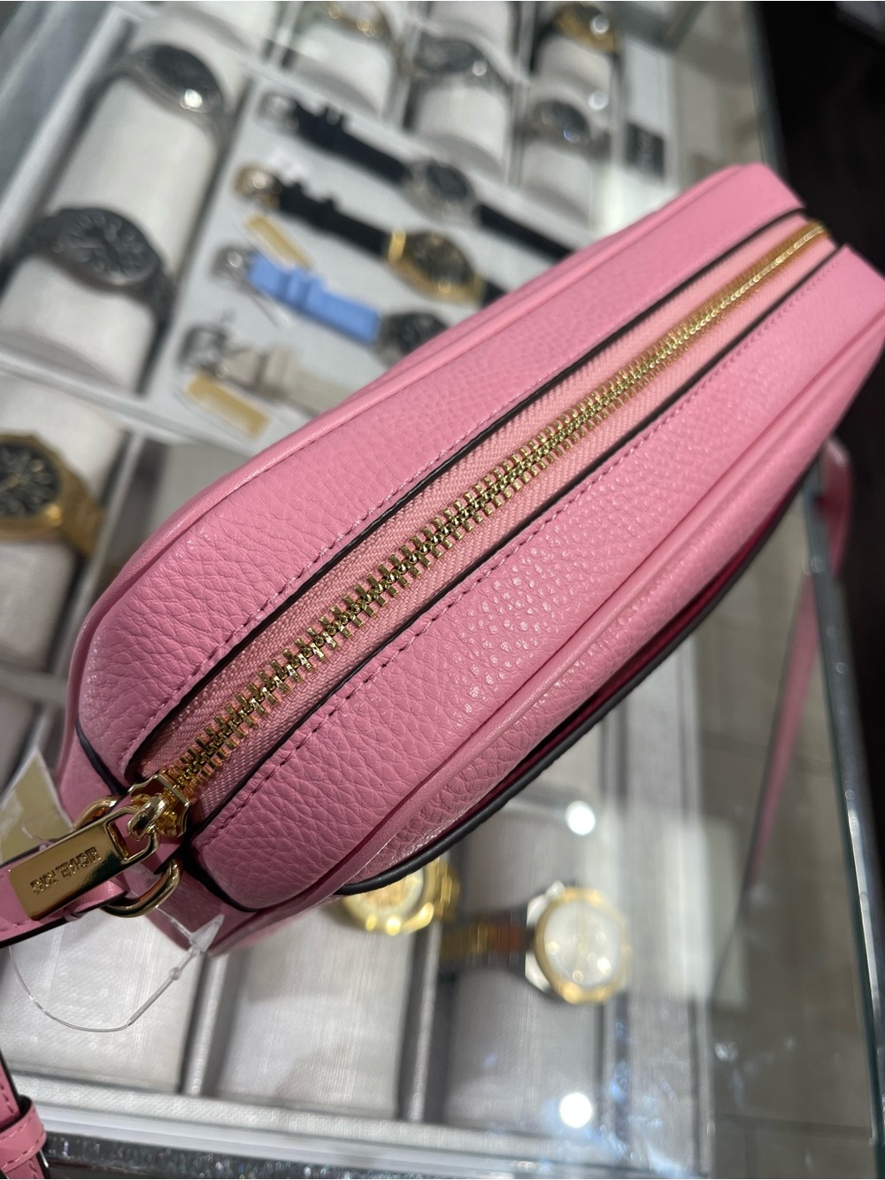 Michael Kors Jet Set Travel Lg Logo Debossed EW Camera Crossbody
Carnation
NWT - Picture 9 of 16